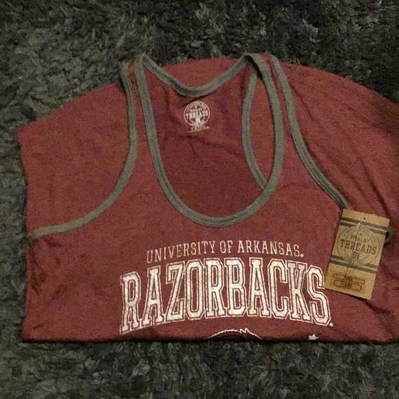 Ladies University Of Arkansas Razorback size M 8-10 Razorback tank top. - Picture 4 of 11